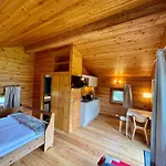 Chalet Les Mazots Du Hameau - Charme Alpin Avec Cuisine Equipee Vercorin