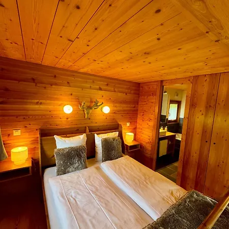 Les Mazots Du Hameau Des Biquettes - Charme Alpin Et Cuisine Equipee * ヴェルコラン