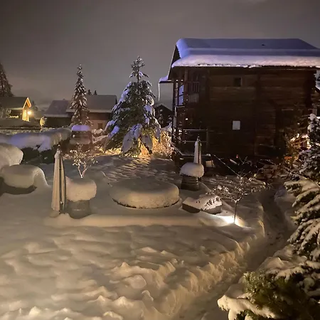 Les Mazots Du Hameau Des Biquettes - Charme Alpin Et Cuisine équipée